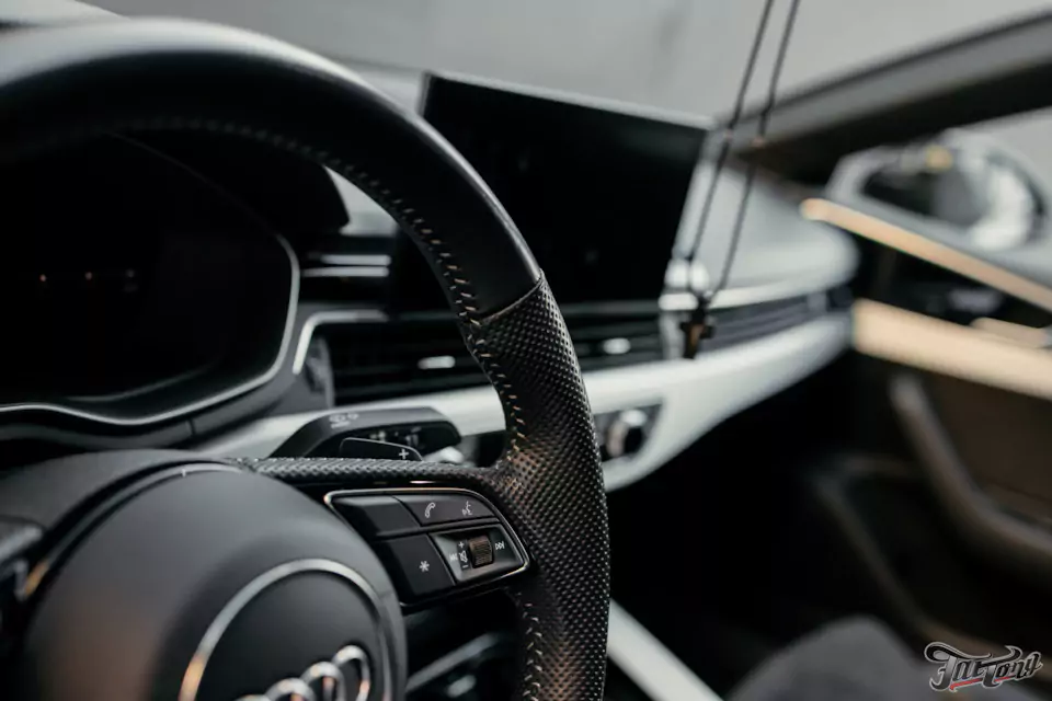 Кузовной ремонт и перетяжка руля для Audi A5